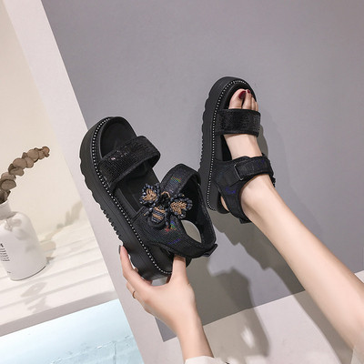 Модерни дамски сандали с пайети и платформа в два цвята