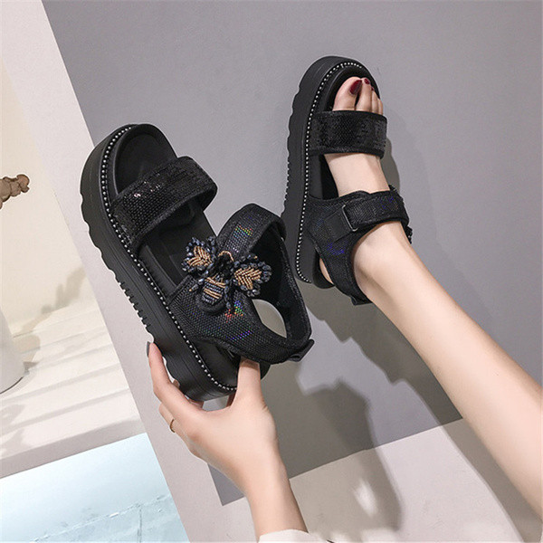 Модерни дамски сандали с пайети и платформа в два цвята