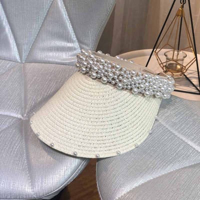 Стилна дамска козирка в перли в няколко цвята