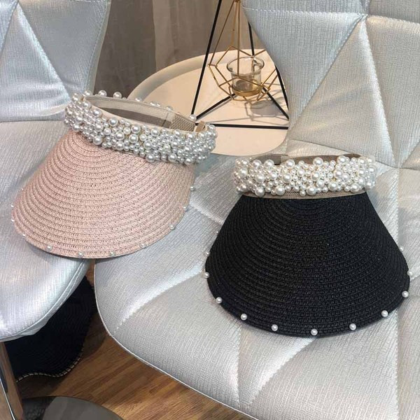 Стилна дамска козирка в перли в няколко цвята