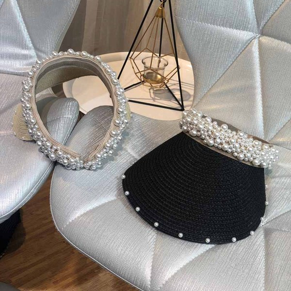 Стилна дамска козирка в перли в няколко цвята