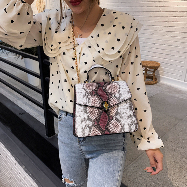 Модерна дамска чанта с змийски десен в няколко цвята