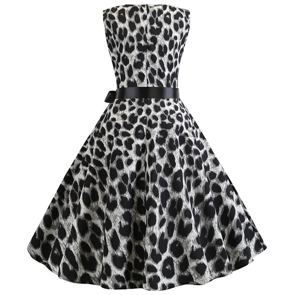 Модерна дамска рокля с леопардов десен и колан