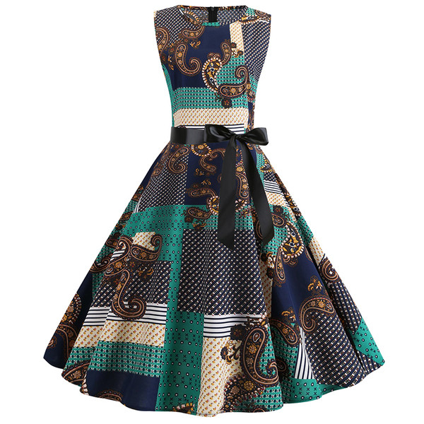 Стилна дамска цветна рокля с О-образно деколте 