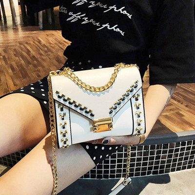 Geanta de dama eleganta cu decor metalic in trei culori