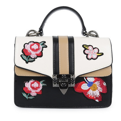 Geanta de dama din piele ecologica cu decor emblema