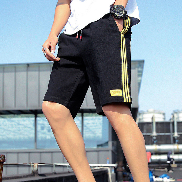 Pantaloni scurți moderni pentru bărbați cu margini și cravate în negru