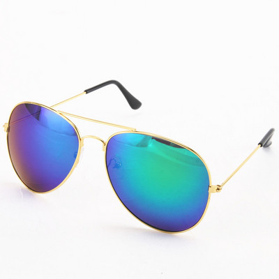 Ochelari de soare moderni pentru bărbați cu lentile colorate