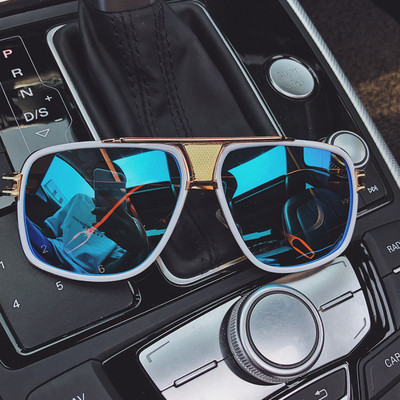 Нов модел мъжки слънчеви очила в няколко цвята