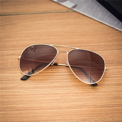 Ochelari de soare casual pentru bărbați în trei culori