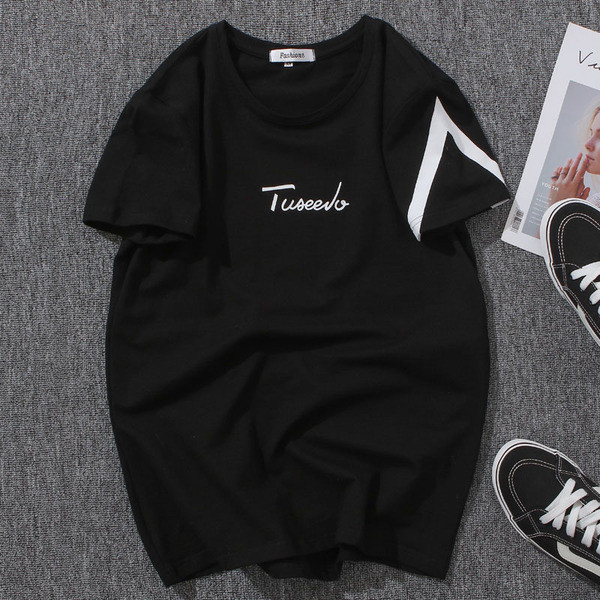 Tricou casual barbatesc in trei culori cu aplicatie