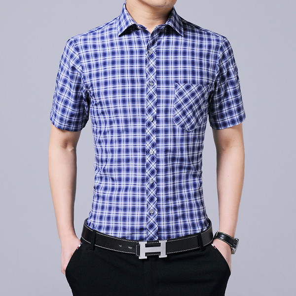 Cămașă modernă pentru bărbați cu mâneci scurte și guler clasic în trei culori