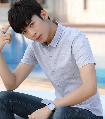 Актуална мъжка риза с къс ръкав в бял и сив цвят 