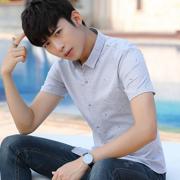 Актуална мъжка риза с къс ръкав в бял и сив цвят 