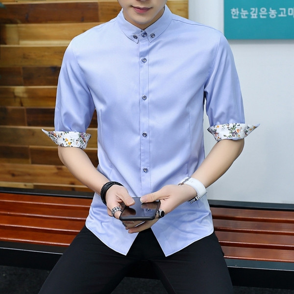 Cămașă elegantă pentru bărbați, în patru culori, cu mâneci 3/4 și nasturi