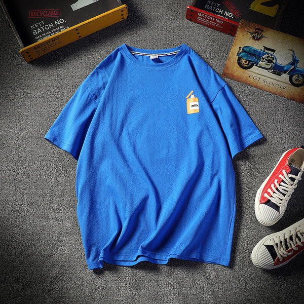 Tricou casual barbatesc - in patru culori cu aplicatie