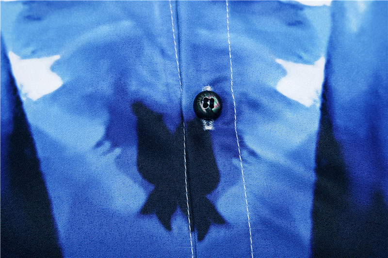 Cămașă modernă pentru bărbați cu aplicație în albastru și roșu