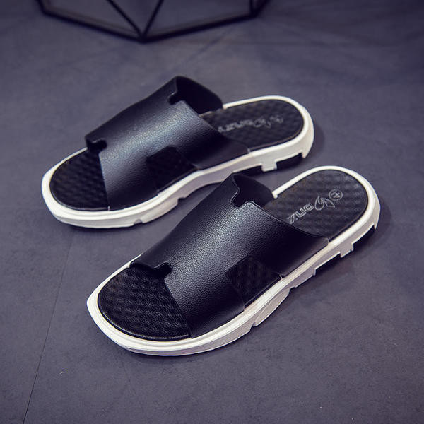 Papuci moderni pentru bărbați în albastru și negru