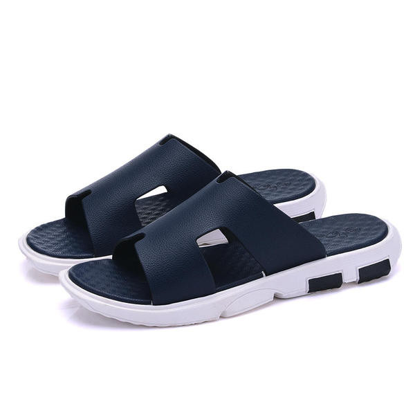 Papuci moderni pentru bărbați în albastru și negru