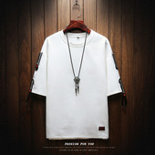 Tricou modern pentru bărbați cu mâneci 3/4 în alb și negru