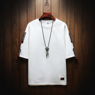 Tricou modern pentru bărbați cu mâneci 3/4 în alb și negru