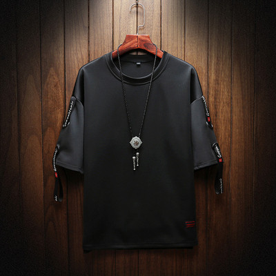 Tricou modern pentru bărbați cu mâneci 3/4 în alb și negru