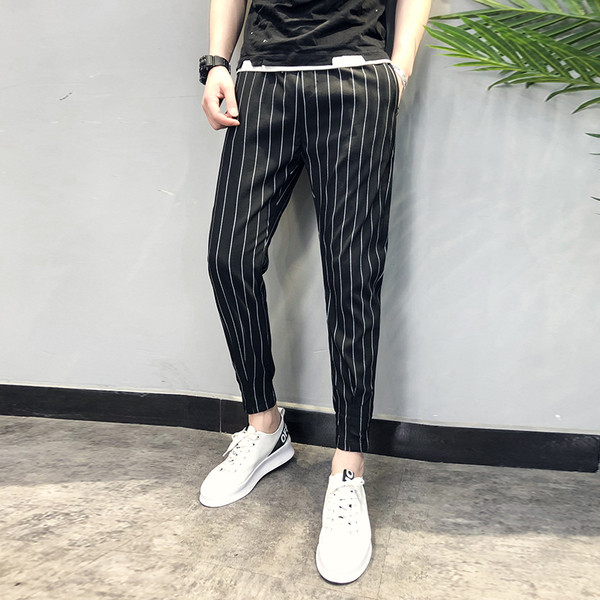 Pantaloni la modă pentru bărbați cu legături în alb-negru