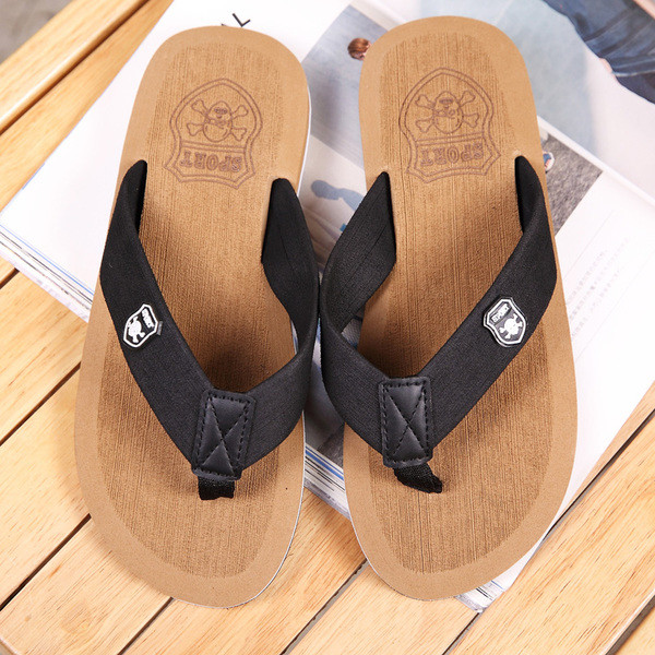 Papuci moderni pentru bărbați în patru culori