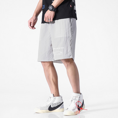 Pantaloni scurți pentru bărbați cu inscripție și talie elastică în patru culori