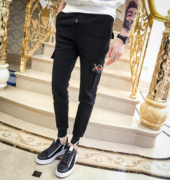 Pantaloni de bărbați actuali cu buzunare în negru