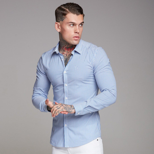 Cămașă bărbătească în dungi cu guler clasic și mâneci lungi