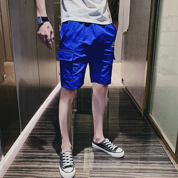 Pantaloni scurți la modă pentru bărbați în mai multe culori cu broderie