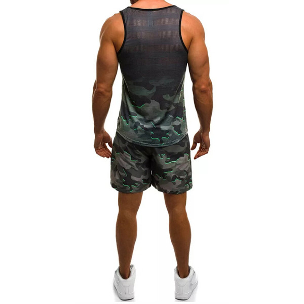 Set de camuflaj sport-casual pentru bărbați, maiou și pantaloni scurți