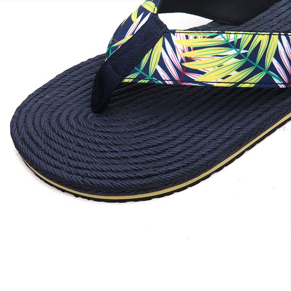 Papuci moderni potriviti pentru barbati si femei in trei culori - doua modele