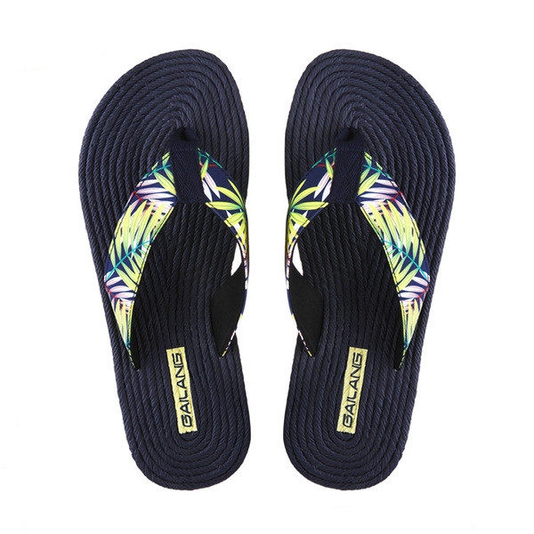 Papuci moderni potriviti pentru barbati si femei in trei culori - doua modele