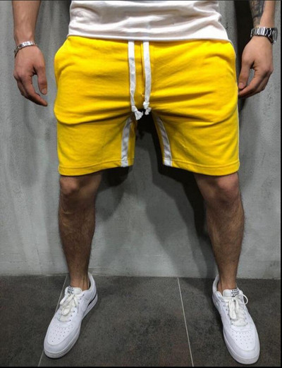 Pantaloni scurți pentru bărbați în mai multe culori diferite