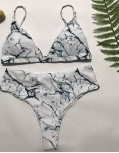 Модерен дамски бански костюм от две части в различни цветове и висока талия