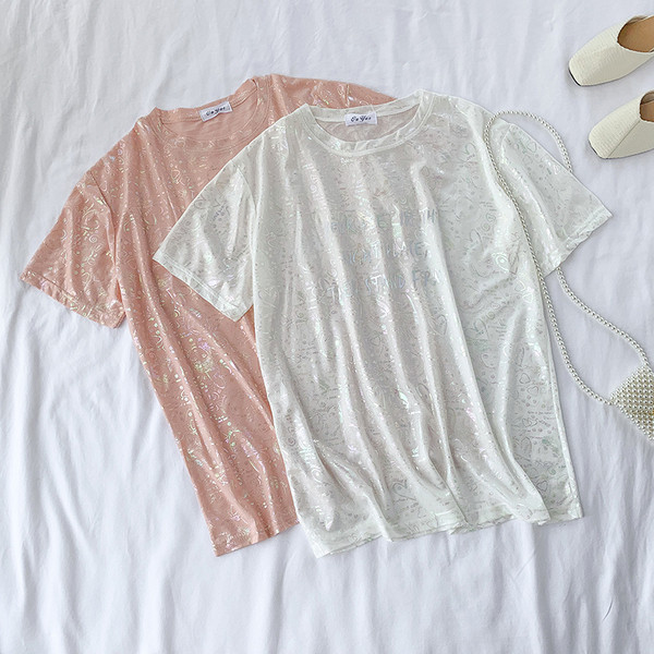 Tricou elegant de damă cu decolteu O în roz și alb