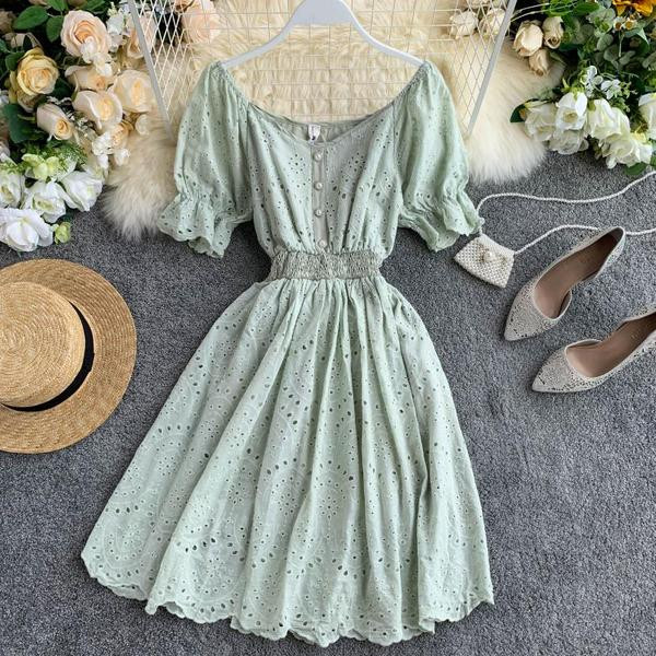 Rochie casual de dama cu maneci scurte si nasturi in alb, verde si galben