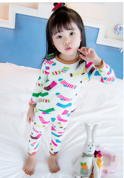 Pijamale copii pentru fete - in trei culori cu aplicatii diferite