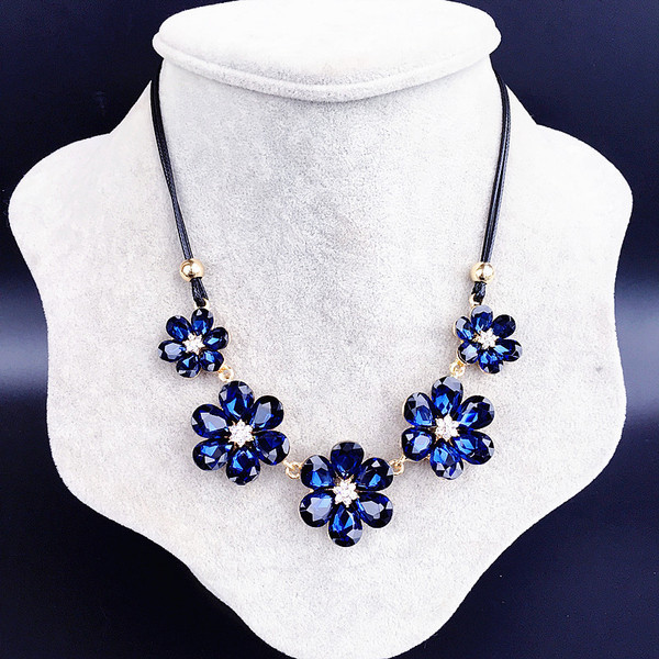 Colier de dama model nou in trei culori cu pietre