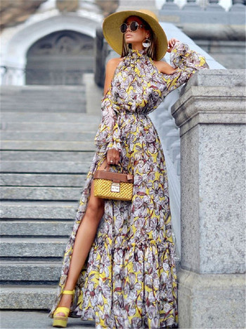 Rochie lungă de damă modernă cu umerii goi și guler înalt