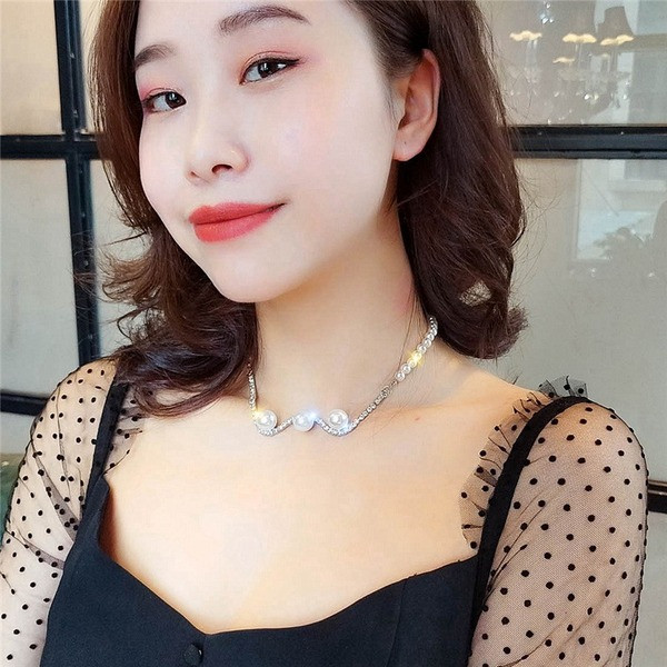 Colier elegant de dama de culoare auriu si argintiu