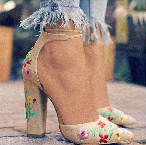 Tocuri de dama moderne din piele intoarsa ecologica cu broderie