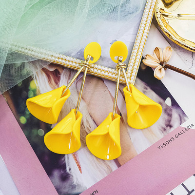 Cercei lungi de dama alb si galben