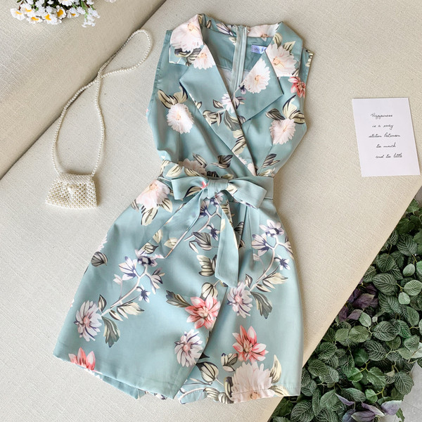 Salopeta scurta de dama model nou cu model floral in mai multe culori