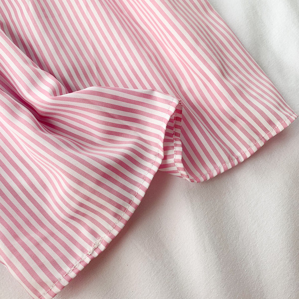 Bluză de damă modernă cu dungi cu umeri goi, în albastru și roz