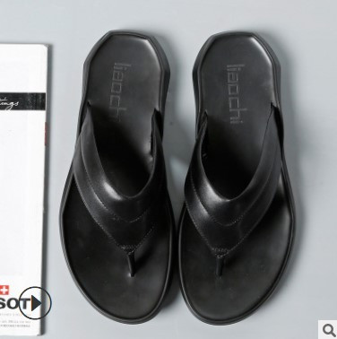 Papuci moderni pentru barbati din piele ecologica in alb si negru