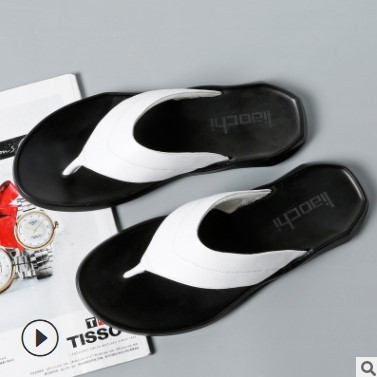 Papuci moderni pentru barbati din piele ecologica in alb si negru