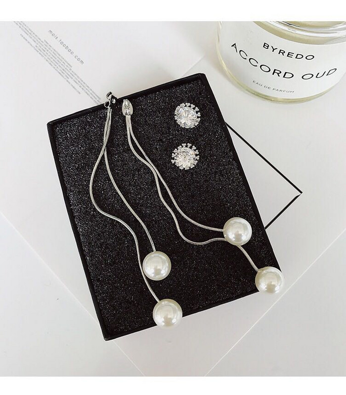 Cercei de dama in doua culori - cu pietre si perle